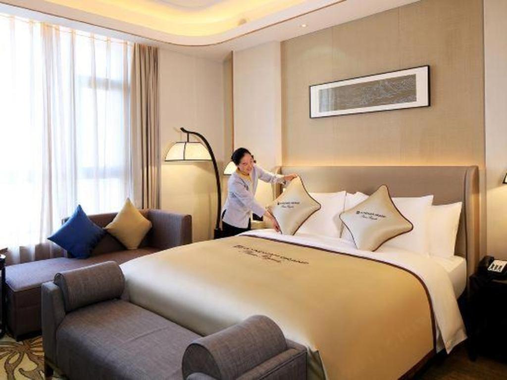 Hotel Wyndham Grand Plaza Royale Huayu Chongqing Exterior foto